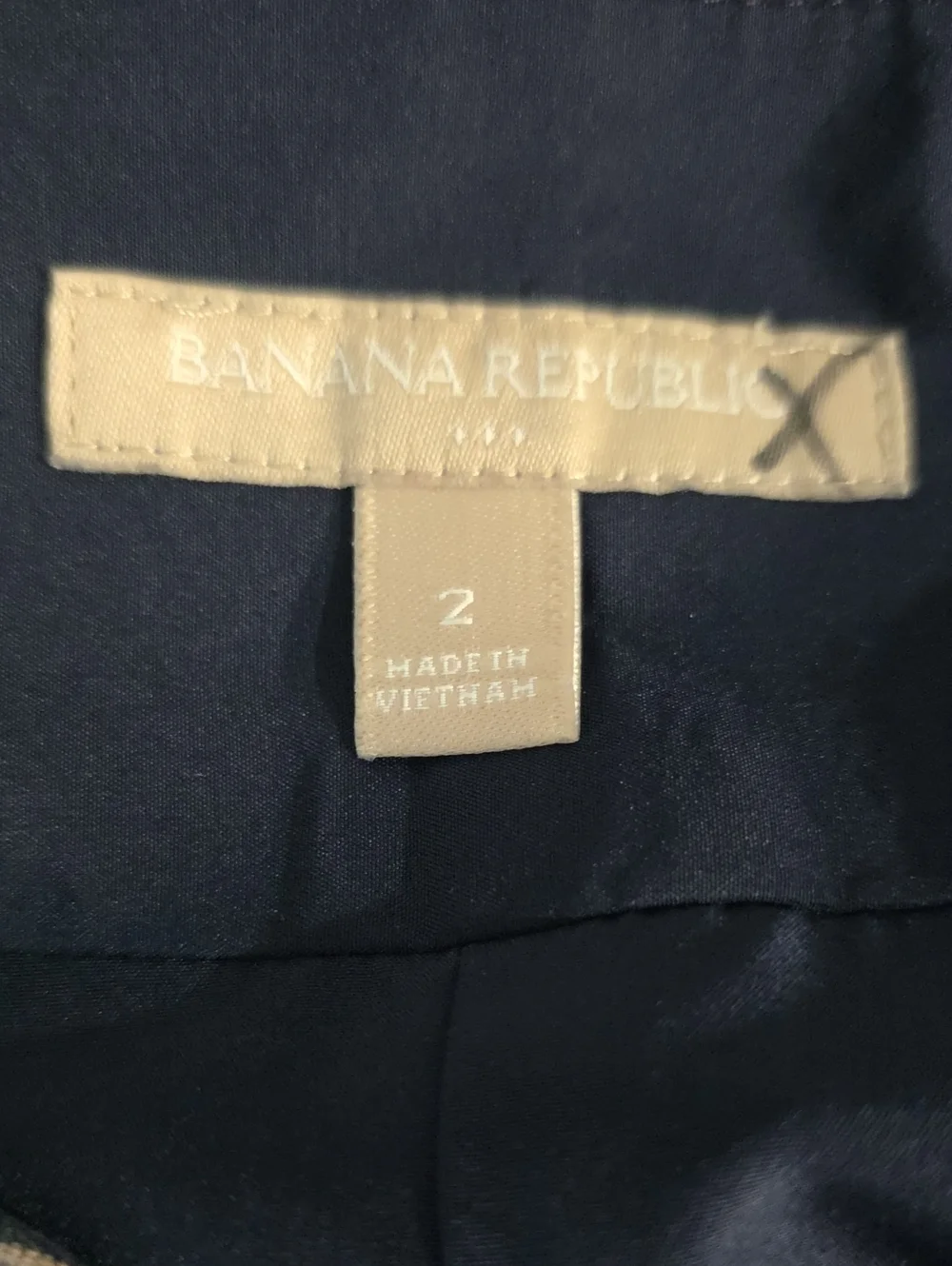 Banana Republic pleating hem casual